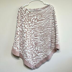 Barefoot Dreams Cozy Chic Ultra Lite Faded Rose Animal Print Poncho One Size Plu